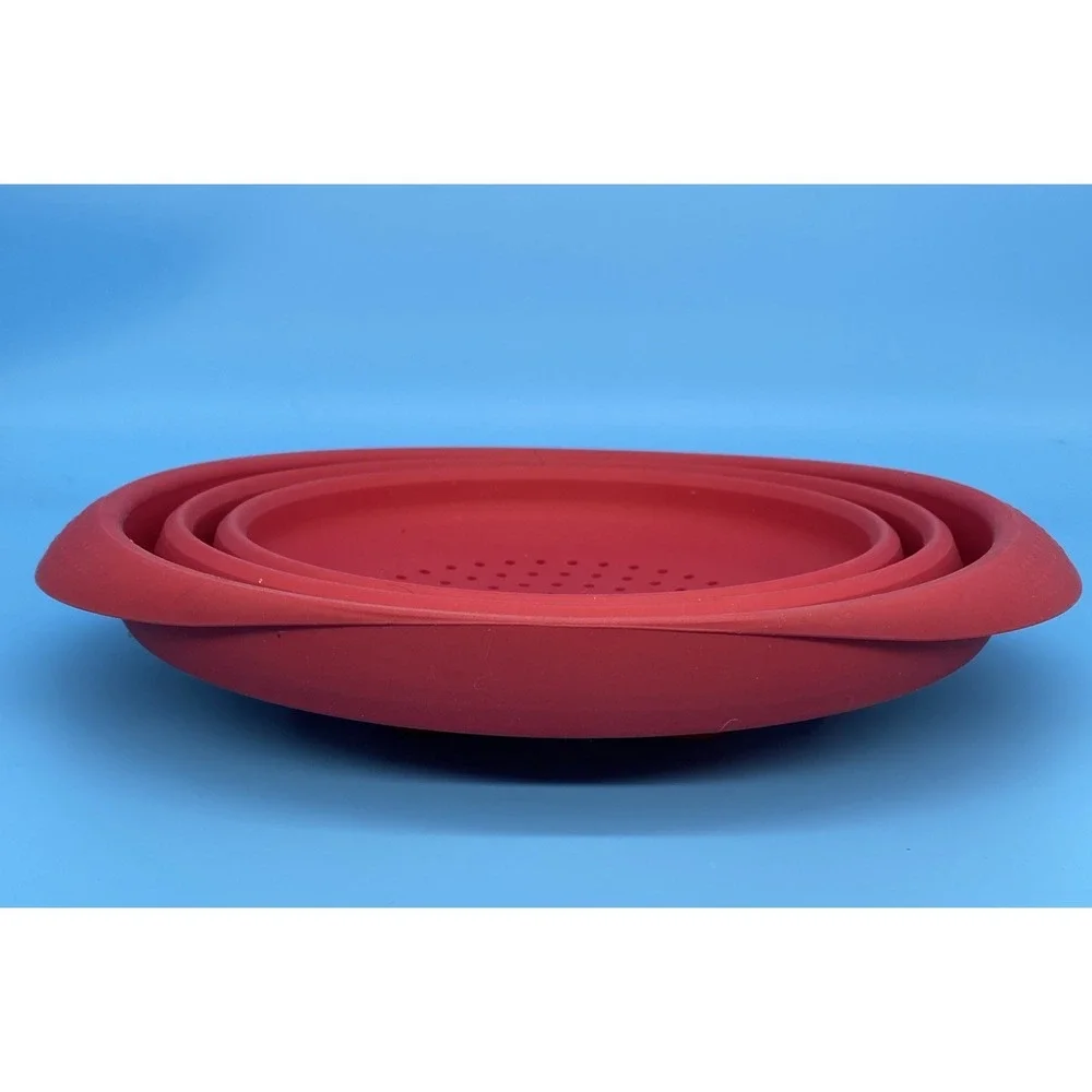 The Unbranded Brand colander strainer
